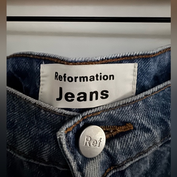 Reformation Allie Cutoff Denim Shorts - Size 27 - Picture 4 of 5
